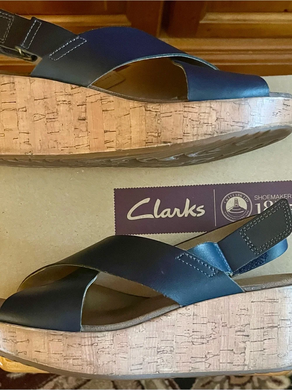 Clark’s Blue Leather Crisscross Slingback Sandals Size 9.5